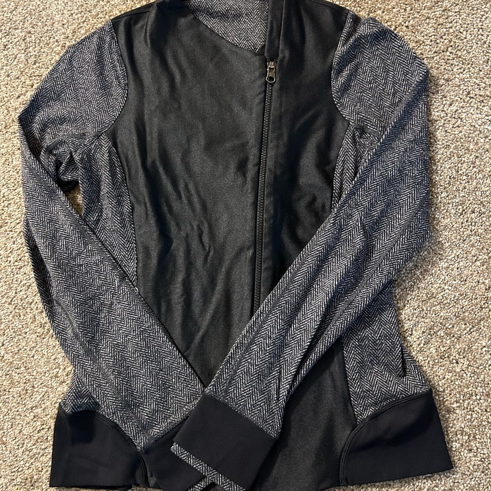 Women's Black and Gray Jacket